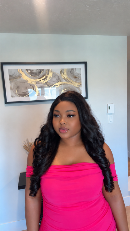 Deal No 11- 28” Loose Bounce Wig – 5x5 Closure,