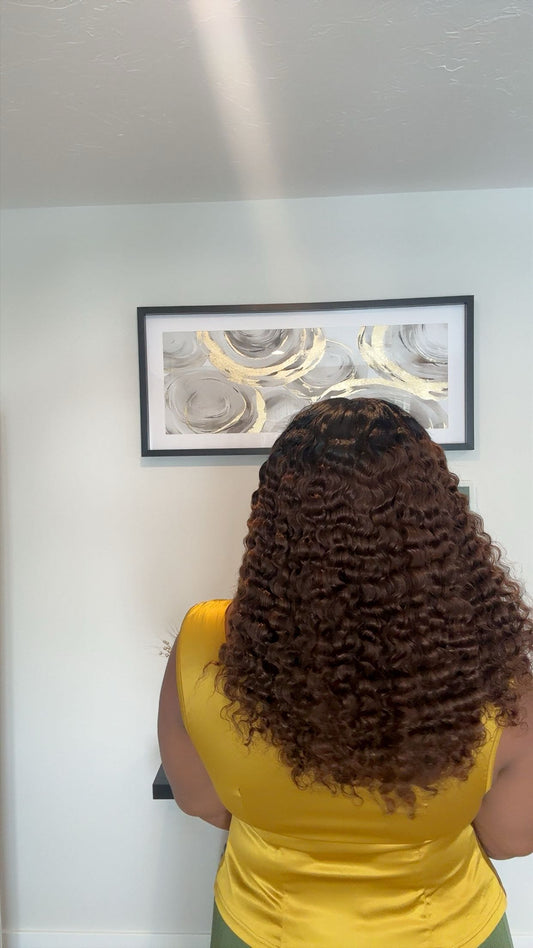 18” Soweto curls. Wear and Go. Extra volume. Water friendly curls